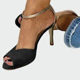 Karolína Elegantni Sandal Delikatna Metalna Traka