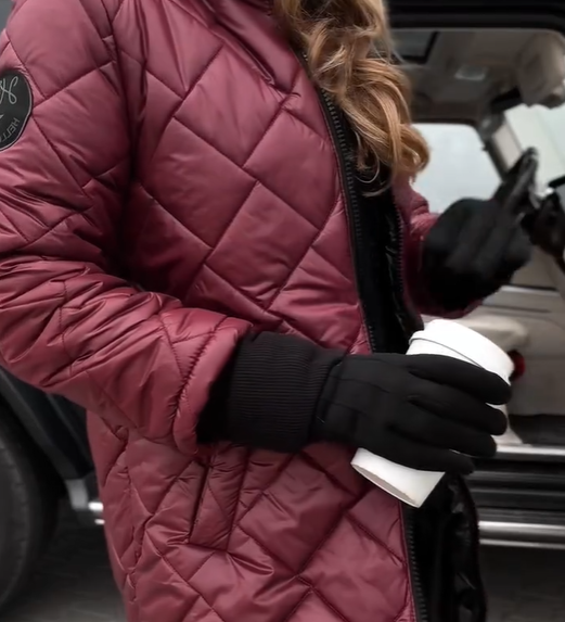Bogna | Elegantna quilted pernata jakna s kapuljačom
