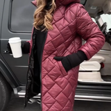 Bogna | Elegantna quilted pernata jakna s kapuljačom