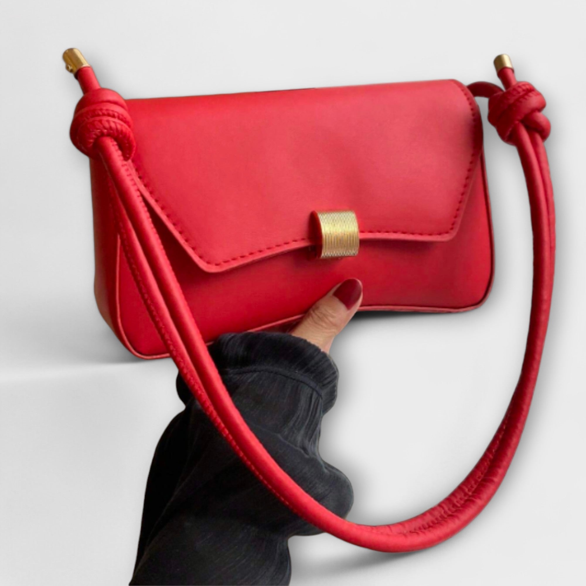 Cécile. - Vintage torba s poklopom