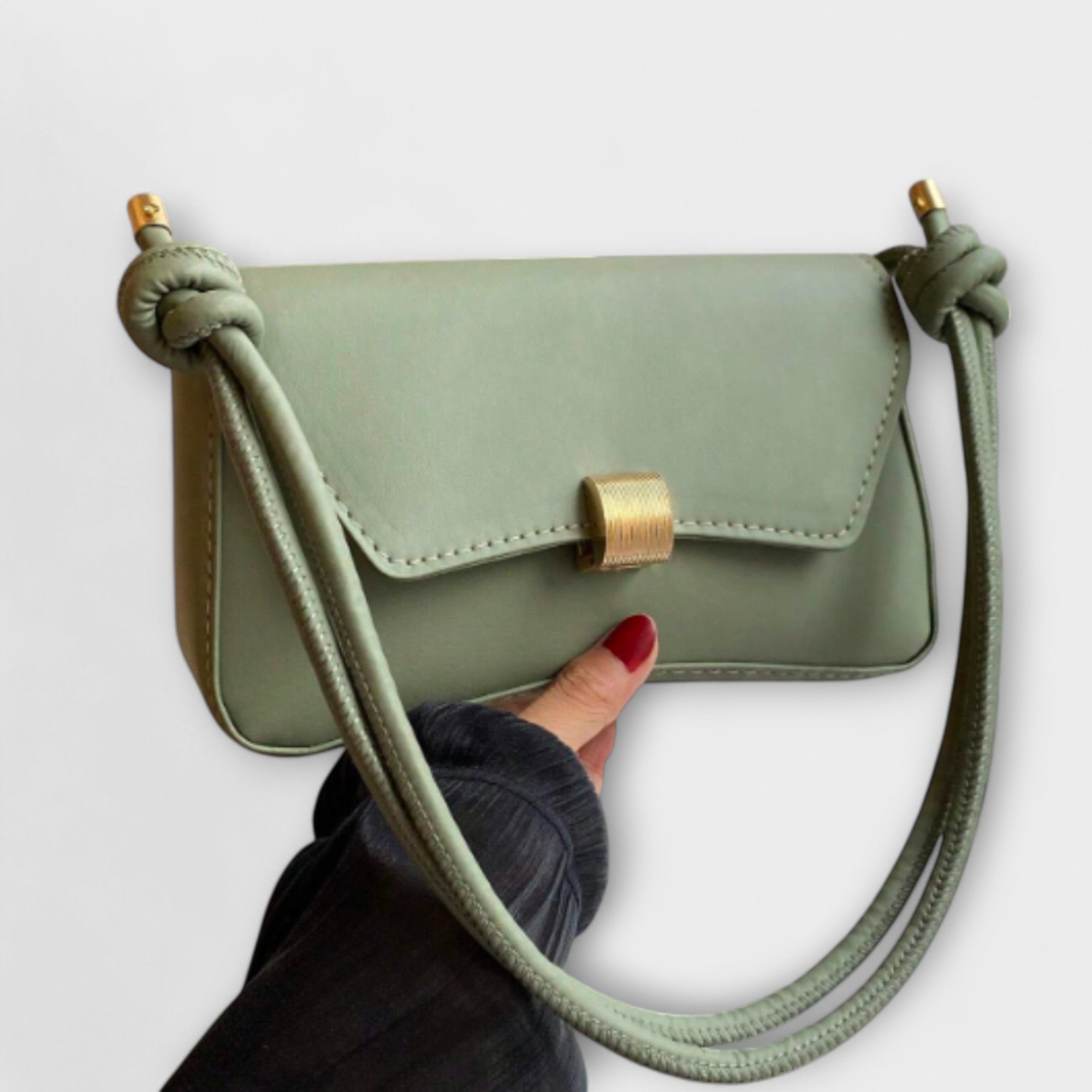 Cécile. - Vintage torba s poklopom