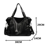 Cécile. - Elegantna Hobo-torba