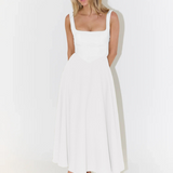 JULIA | Elegantna midikleto s kvadratnim izrezom
