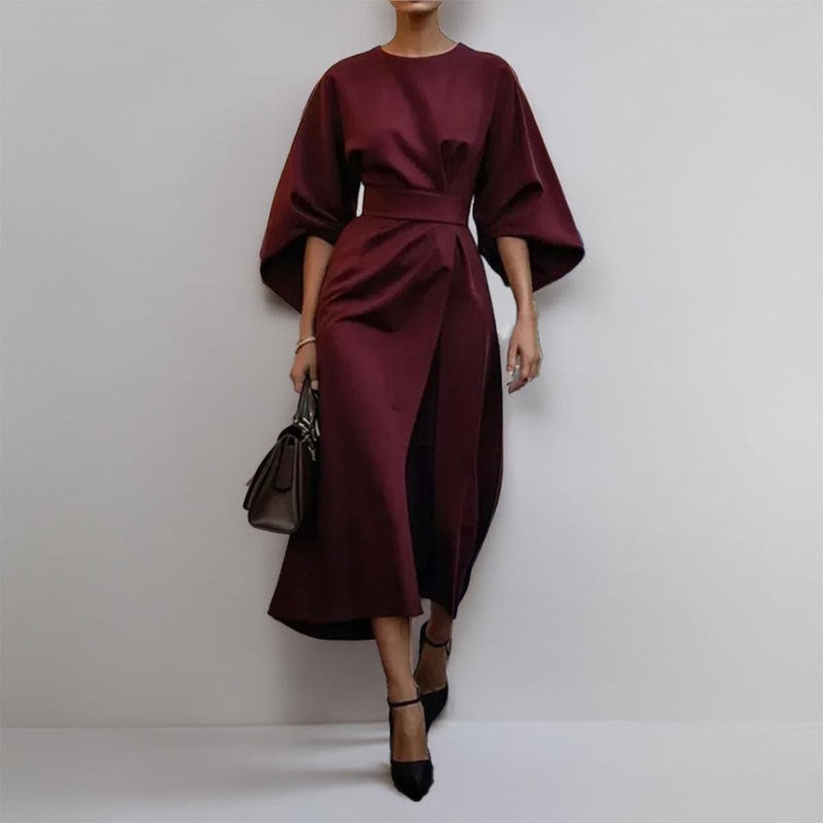 Cally™ - Dolga obleka s kimono rokavi" se lahko prepiše kot "Cally™ - Dolga obleka z rokavi v kimono slogu.