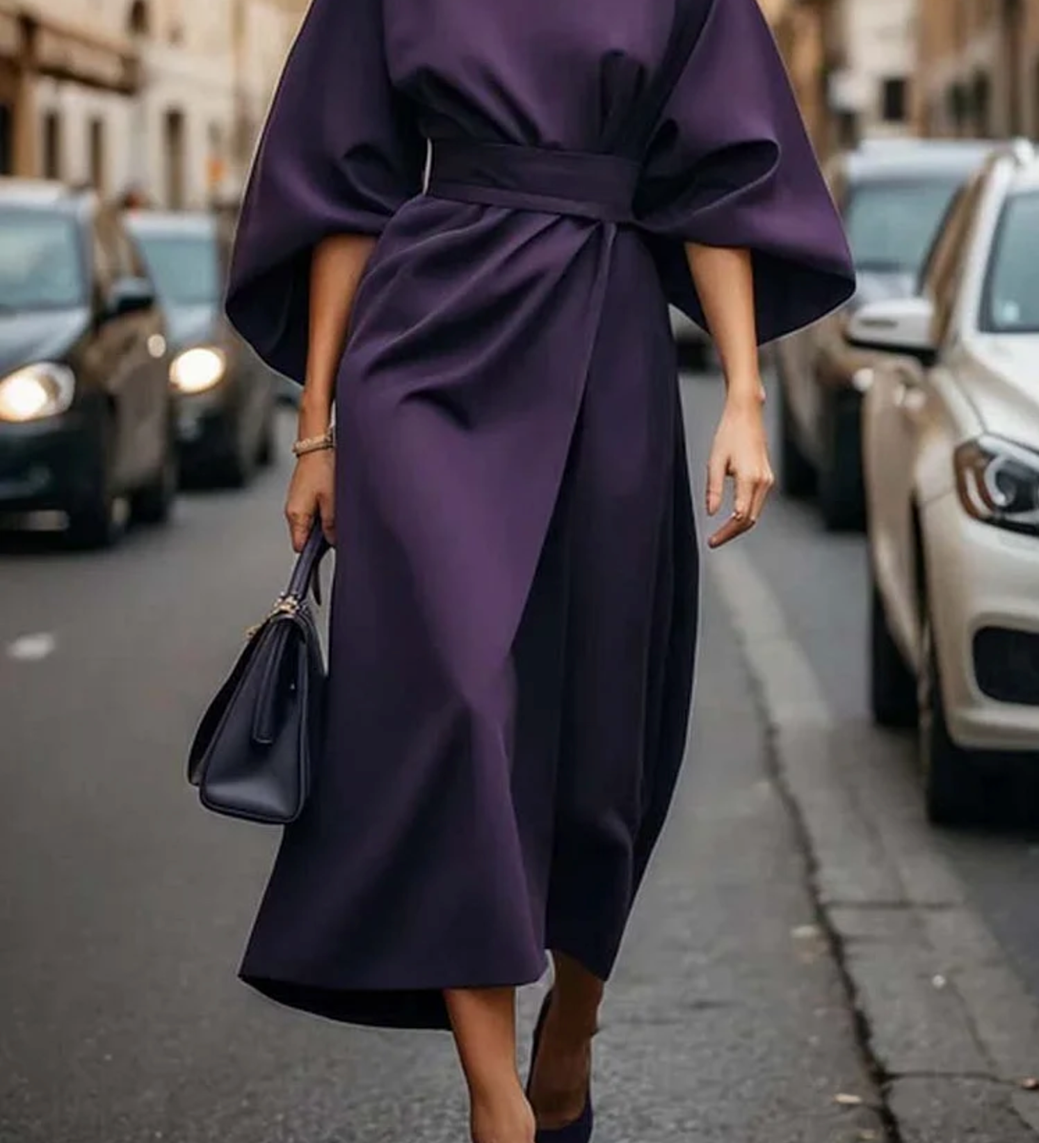 Rome™ – Večno eleganten plašč z rokavi v obliki svetilke